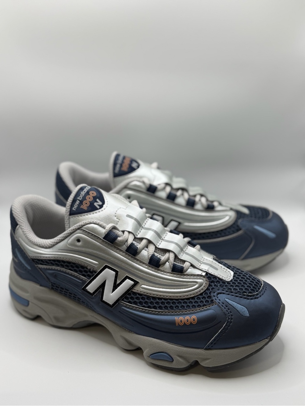 New Balance 1000 Men’s Sneakers in Navy and Silver
